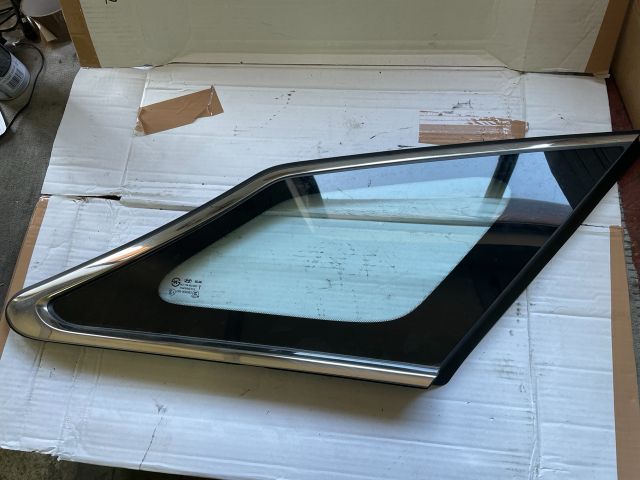 bontott HYUNDAI i40 Jobb C Oszlop Oldalablak Üveg