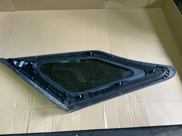 bontott HYUNDAI i40 Jobb C Oszlop Oldalablak Üveg