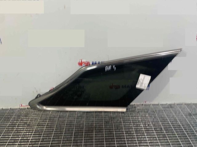 bontott HYUNDAI i40 Jobb C Oszlop