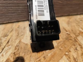 bontott HYUNDAI i40 Jobb első Ablakemelő Kapcsoló