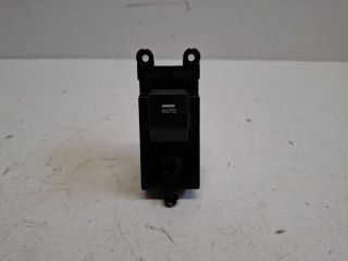 bontott HYUNDAI i40 Jobb első Ablakemelő Kapcsoló