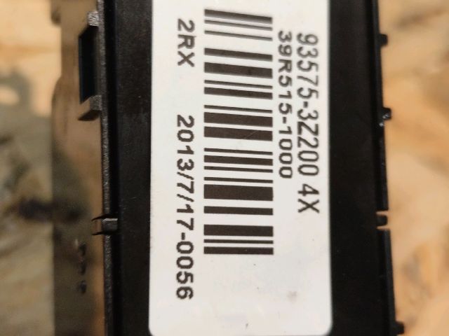 bontott HYUNDAI i40 Jobb első Ablakemelő Kapcsoló