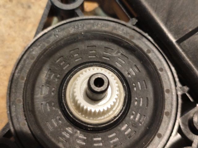 bontott HYUNDAI i40 Jobb első Ablakemelő Motor