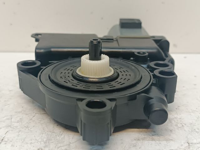 bontott HYUNDAI i40 Jobb első Ablakemelő Motor