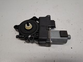 bontott HYUNDAI i40 Jobb első Ablakemelő Motor