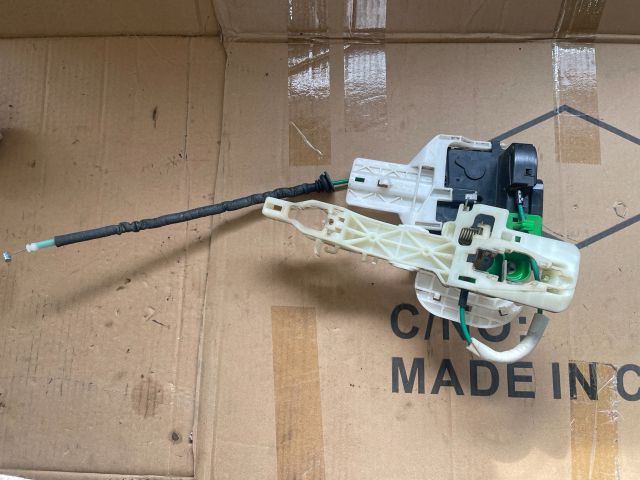 bontott HYUNDAI i40 Jobb első Ajtózár