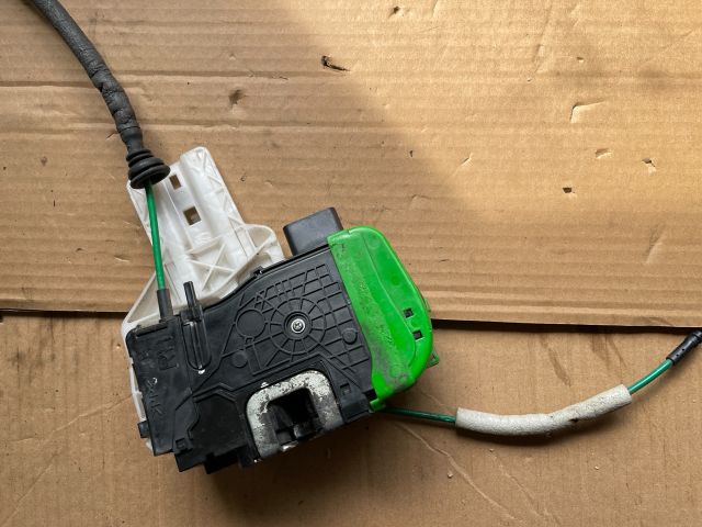 bontott HYUNDAI i40 Jobb első Ajtózár