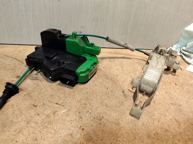 bontott HYUNDAI i40 Jobb első Ajtózár