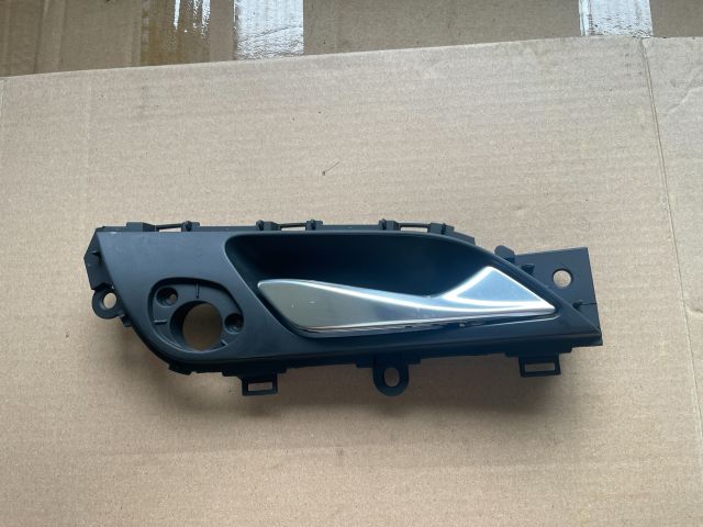 bontott HYUNDAI i40 Jobb első Belső Kilincs