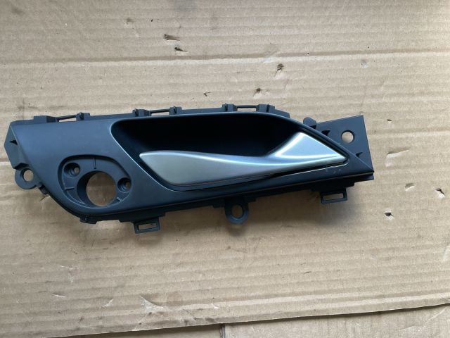 bontott HYUNDAI i40 Jobb első Belső Kilincs