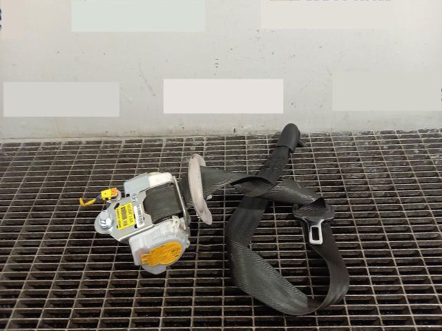 bontott HYUNDAI i40 Jobb első Biztonsági Öv