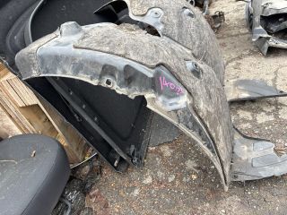 bontott HYUNDAI i40 Jobb első Első Dobbetét (Kerékjárati, Műanyag)