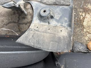 bontott HYUNDAI i40 Jobb első Első Dobbetét (Kerékjárati, Műanyag)