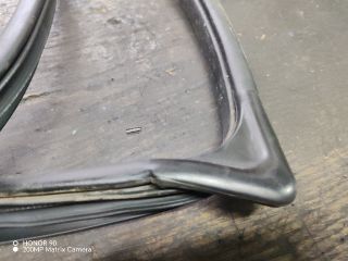 bontott HYUNDAI i40 Jobb első Gumikéder