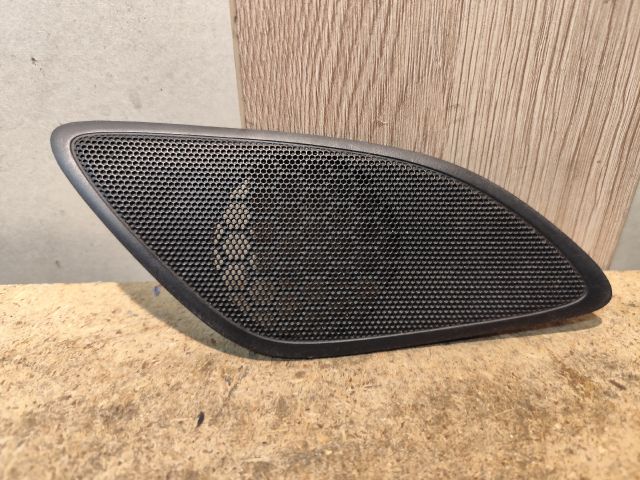 bontott HYUNDAI i40 Jobb első Hangszóró Burkolat