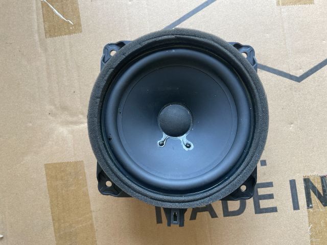 bontott HYUNDAI i40 Jobb első Hangszóró