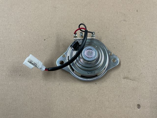 bontott HYUNDAI i40 Jobb első Hangszóró