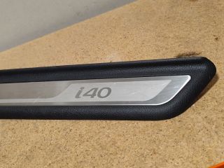 bontott HYUNDAI i40 Jobb első Küszöb Díszléc