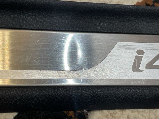 bontott HYUNDAI i40 Jobb első Küszöb Díszléc