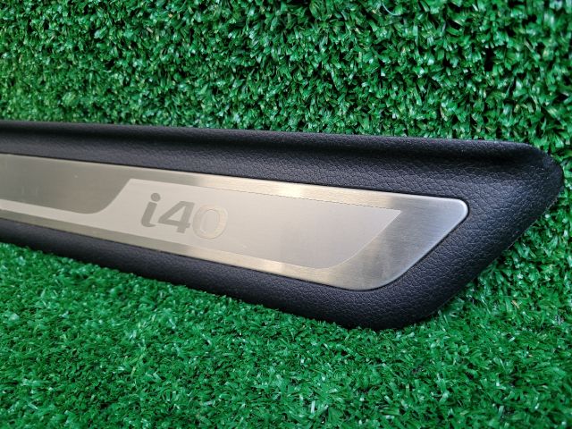 bontott HYUNDAI i40 Jobb első Küszöb Díszléc