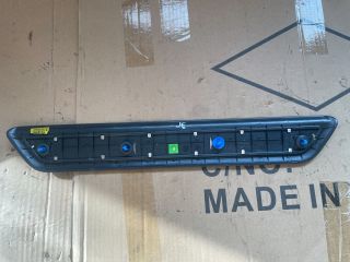 bontott HYUNDAI i40 Jobb első Küszöb Díszléc