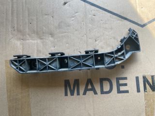 bontott HYUNDAI i40 Jobb első Oldal Lökhárító Tartó (Műanyag)