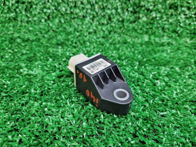 bontott HYUNDAI i40 Jobb első Oldal Ütközés Érzékelő