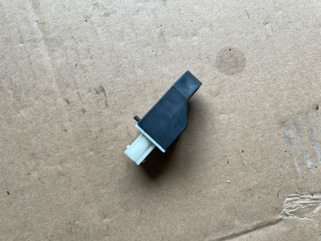 bontott HYUNDAI i40 Jobb első Oldal Ütközés Érzékelő