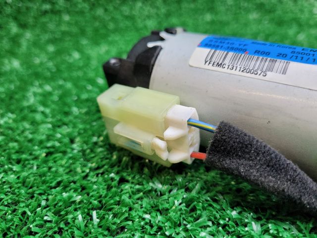 bontott HYUNDAI i40 Jobb első Ülés Állító Motor