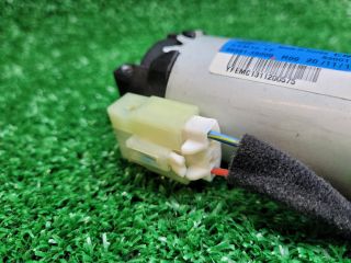 bontott HYUNDAI i40 Jobb első Ülés Állító Motor