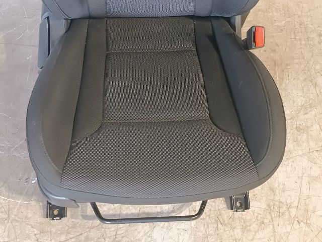 bontott HYUNDAI i40 Jobb első Ülés