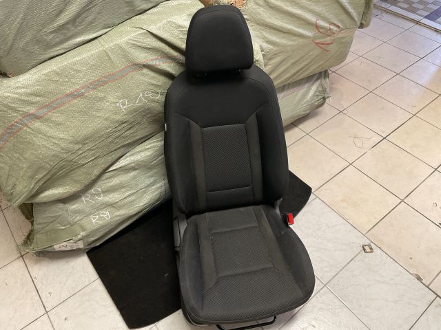 bontott HYUNDAI i40 Jobb első Ülés