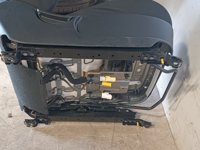 bontott HYUNDAI i40 Jobb első Ülés