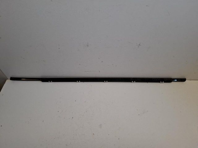 bontott HYUNDAI i40 Jobb első Vízlehúzó Gumicsík