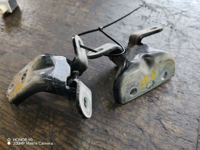 bontott HYUNDAI i40 Jobb első Zsanér