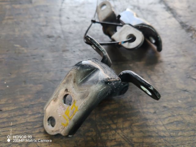 bontott HYUNDAI i40 Jobb első Zsanér