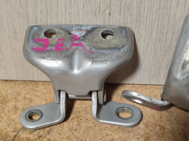 bontott HYUNDAI i40 Jobb első Zsanér