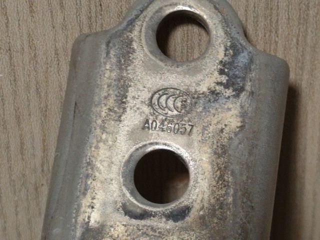 bontott HYUNDAI i40 Jobb első Zsanér