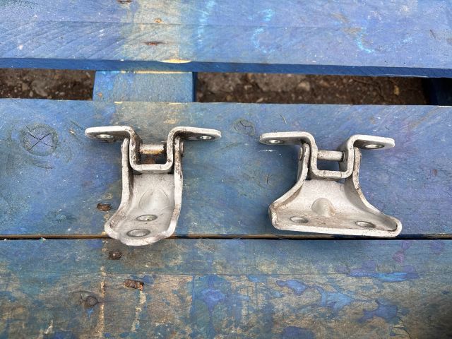 bontott HYUNDAI i40 Jobb első Zsanér