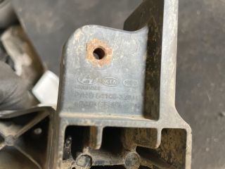 bontott HYUNDAI i40 Jobb Fényszóró Tartó