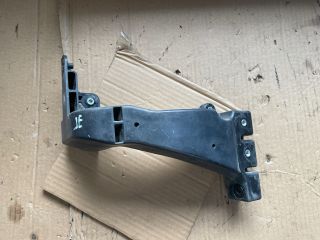 bontott HYUNDAI i40 Jobb Fényszóró Tartó