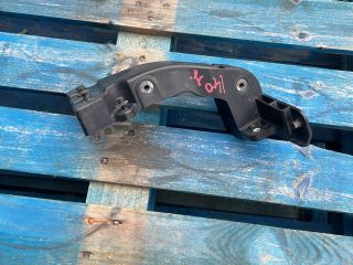 bontott HYUNDAI i40 Jobb Fényszóró Tartó