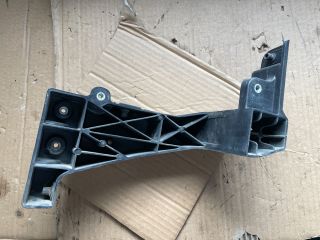 bontott HYUNDAI i40 Jobb Fényszóró Tartó