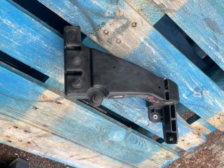 bontott HYUNDAI i40 Jobb Fényszóró Tartó