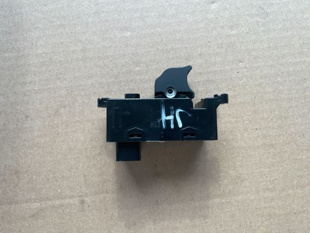 bontott HYUNDAI i40 Jobb hátsó Ablakemelő Kapcsoló