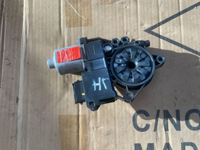 bontott HYUNDAI i40 Jobb hátsó Ablakemelő Motor