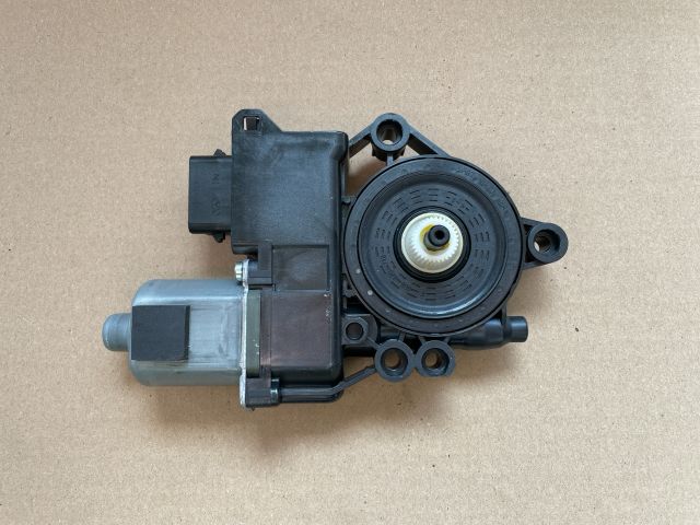 bontott HYUNDAI i40 Jobb hátsó Ablakemelő Motor