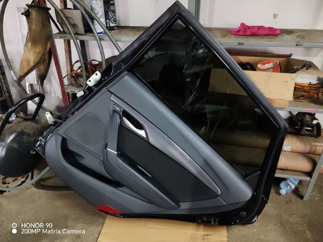 bontott HYUNDAI i40 Jobb hátsó Ajtó (Részeivel)