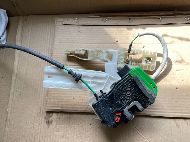 bontott HYUNDAI i40 Jobb hátsó Ajtózár