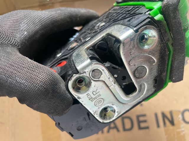 bontott HYUNDAI i40 Jobb hátsó Ajtózár